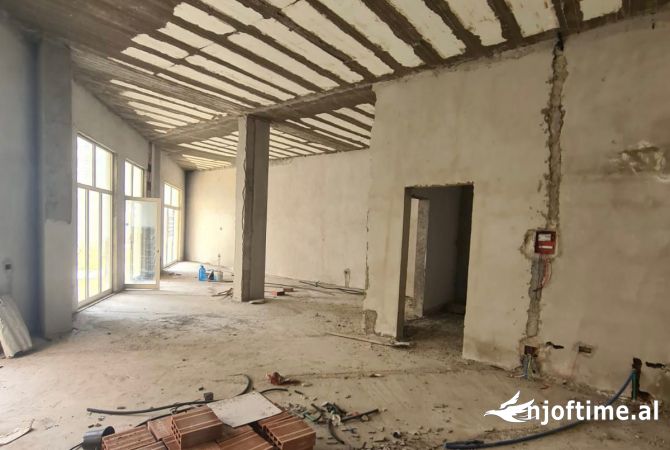 Ambient biznesi ne shitje 1+1 ne Tirane - 198,000 Euro