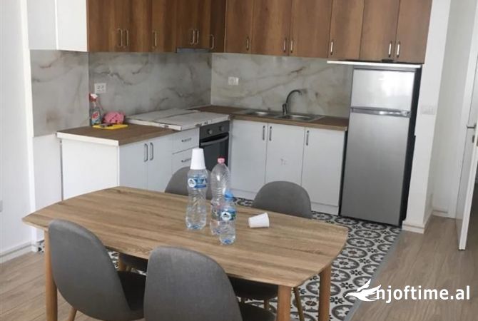 Jepet me qera apartament 1+1 tek Kopshti zologjik
