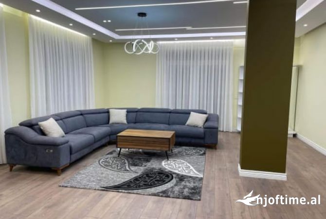 Jepet me qera apartament 3+1+2 ne porcelan