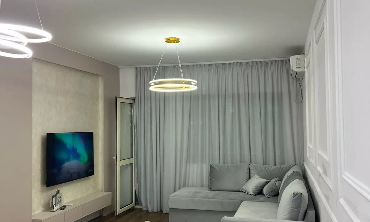 Shtepi ne shitje Apartament ne Tirane, 1+1, Mobilimi E mobiluar, Pagesa 105,000  Euro.