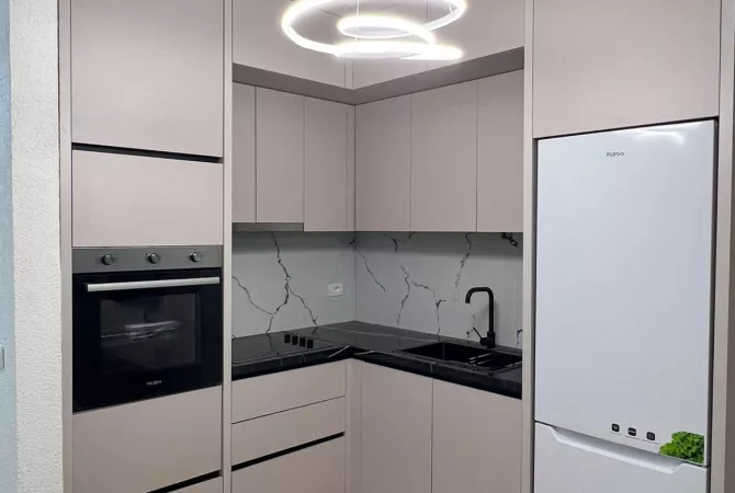 Shtepi ne shitje Apartament ne Tirane, 1+1, Mobilimi E mobiluar, Pagesa 105,000  Euro.