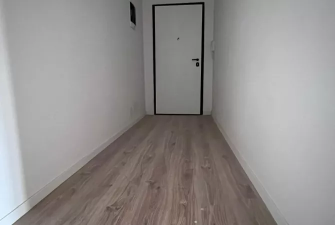 Shtepi ne shitje Apartament ne Tirane, 2+1, Mobilimi Bosh, pa mobiluar, Pagesa 100,000  Euro.