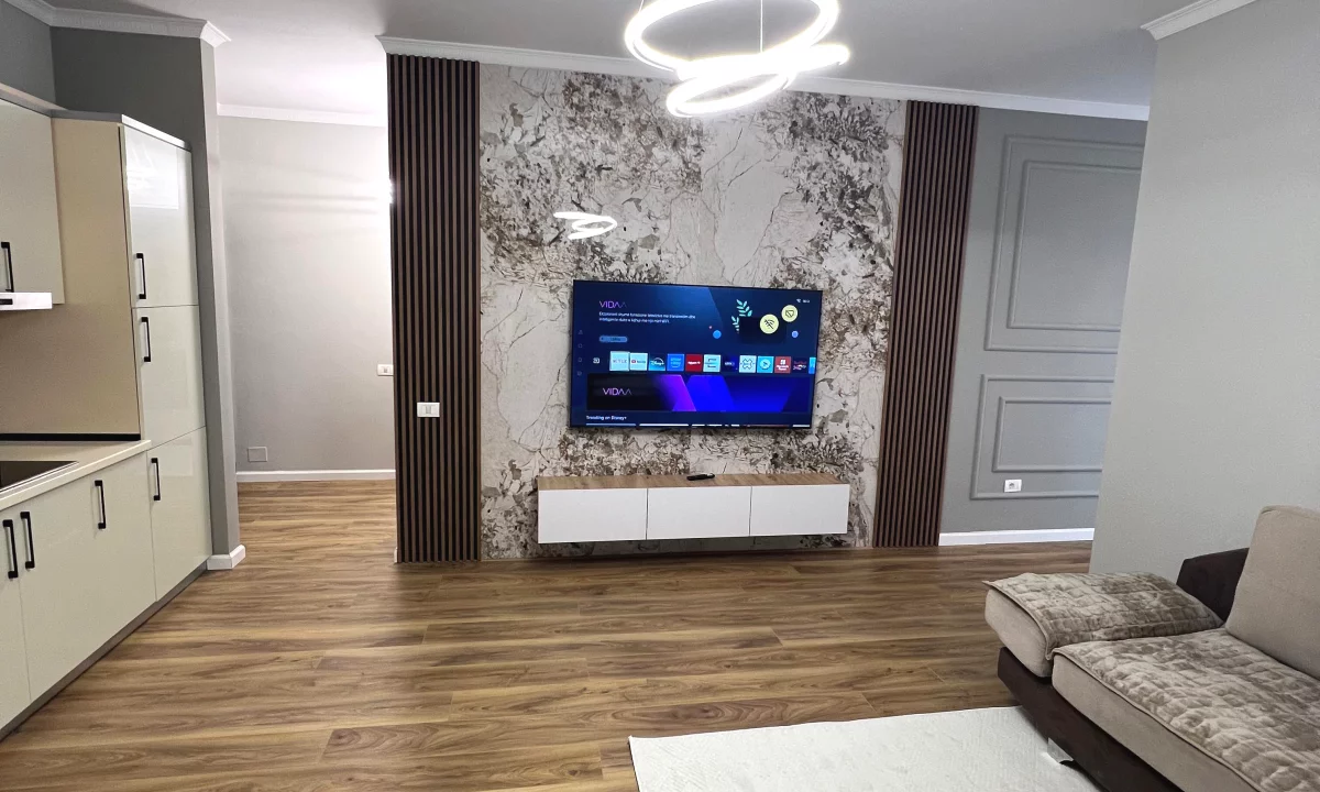 Appartamento in vendita a Tirana 2+1, Arredato