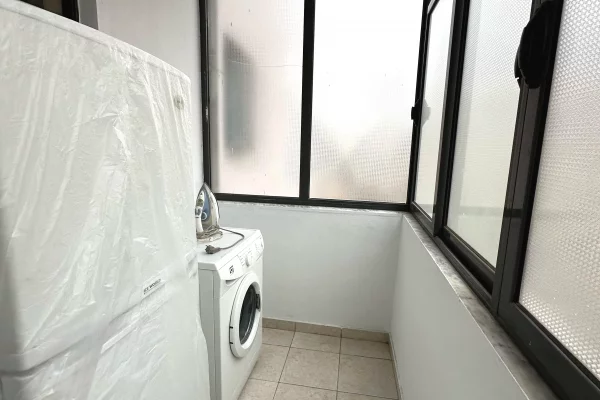 Shtepi me qera Apartament ne Tirane, 2+1, Mobilimi E mobiluar, Pagesa 50,000  Leke.