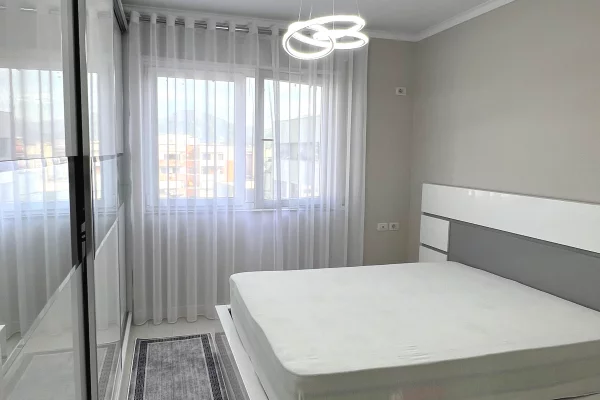 Shtepi ne shitje Apartament ne Tirane, 2+1, Mobilimi E mobiluar, Pagesa 155,000  Euro.