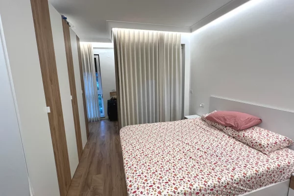 Shtepi me qera Apartament ne Tirane, 1+1, Mobilimi E mobiluar, Pagesa 550  Euro.