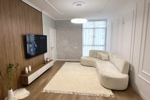 Appartamento in vendita a Tirana 2+1, Arredato