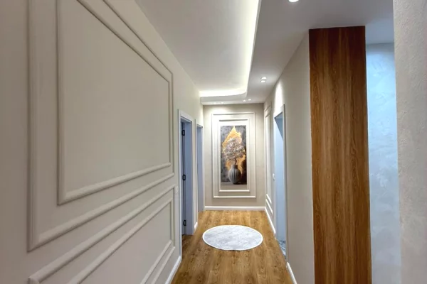 Shtepi ne shitje Apartament ne Tirane, 2+1, Mobilimi E mobiluar, Pagesa 173,000  Euro.