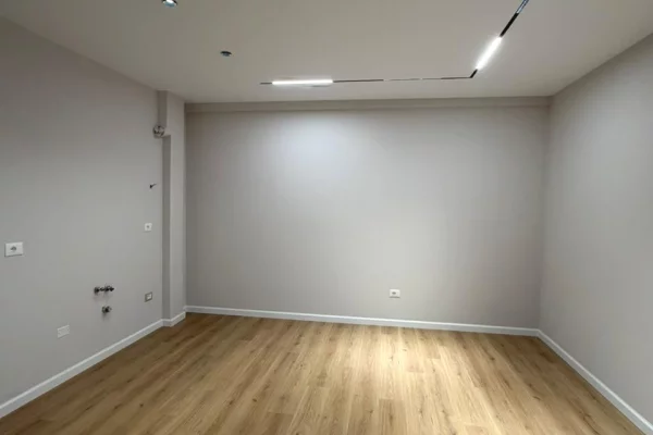 📍 Shitet Apartament 1+1 – Astir