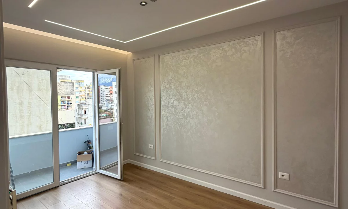 Appartamento in vendita a Tirana 1+1, Vuoto