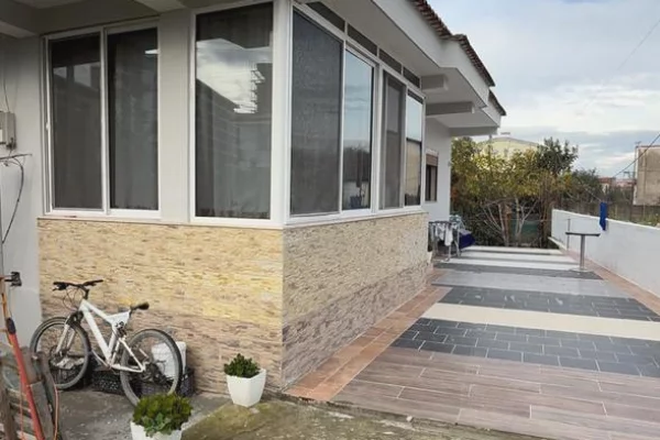 Shitet shtepi Private pran Univers City Qtu 📍   