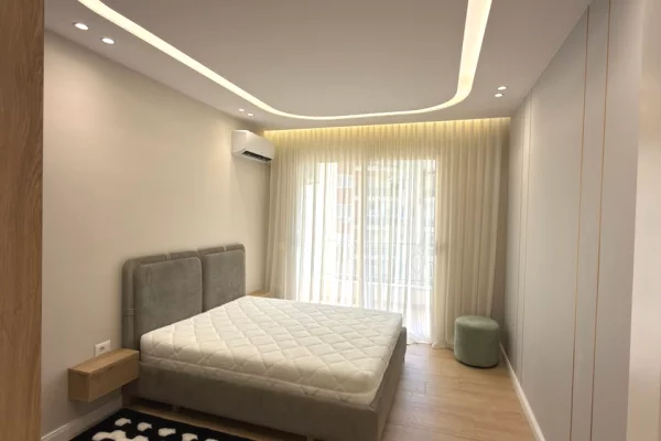 Shtepi ne shitje Apartament ne Tirane, 2+1, Mobilimi E mobiluar, Pagesa 17,100,000  Leke.