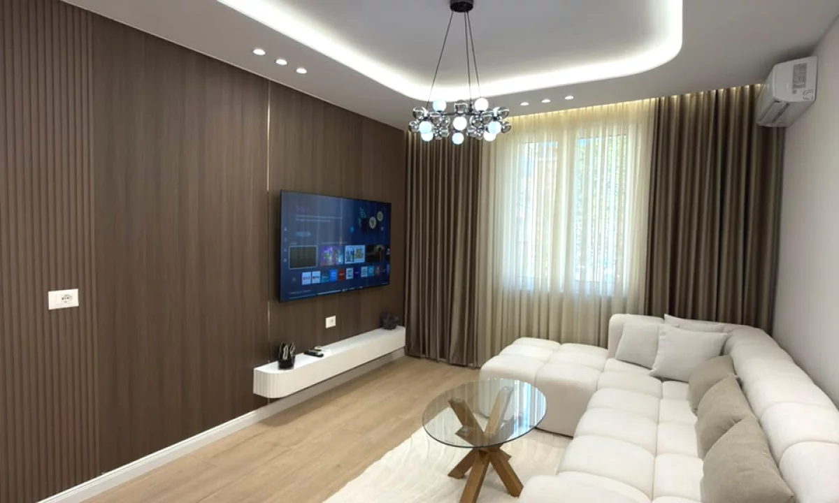 Shtepi ne shitje Apartament ne Tirane, 1+1, Mobilimi E mobiluar, Pagesa 19,500,000  Leke.