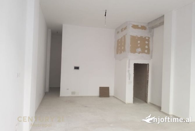 Ambient biznesi ne shitje 1+1 ne Tirane - 190,000 Euro