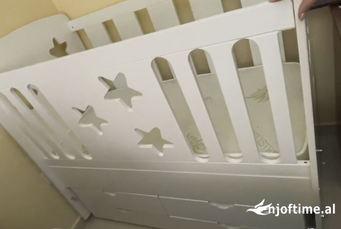 Veshje dhe Aksesor per Femije ne Tirane - 10,000 Leke