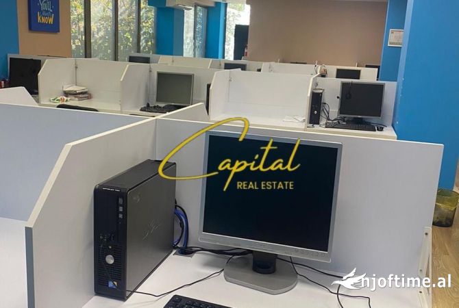 Ambiente Commerciale in Affitto 3+1 a Tirana - 900 Euro