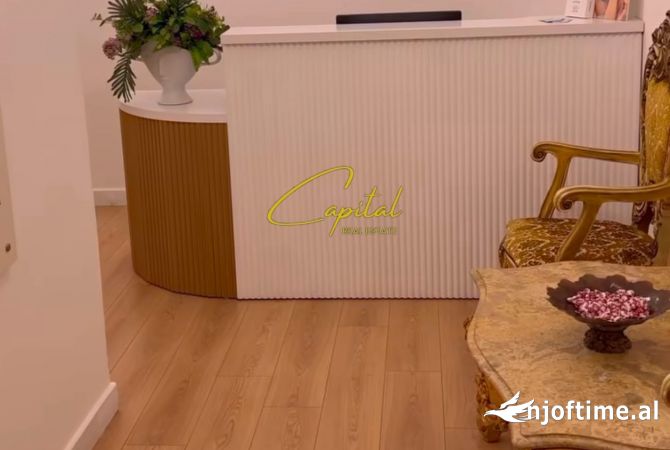 Ambiente Commerciale in Affitto 3+1 a Tirana - 1,500 Euro