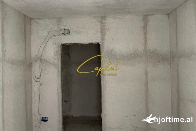 Shtepi ne shitje Apartament ne Tirane, 2+1, Mobilimi E mobiluar, Pagesa 94,000  Euro.