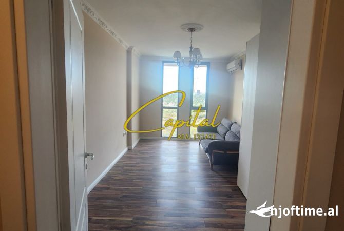 Appartamento in vendita a Tirana 2+1, Arredato