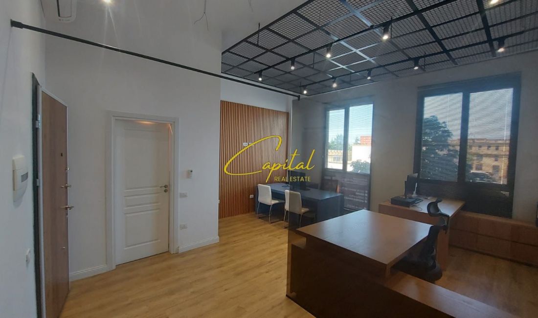 SHITET AMBIENT BIZNESI 42 M2 XHAMLLIKU 105.000