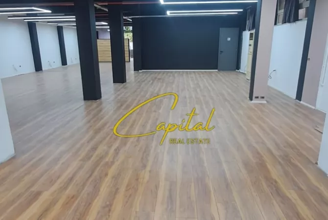 Business Property for Rent 3+1 in Tirana - 2,500 Euro