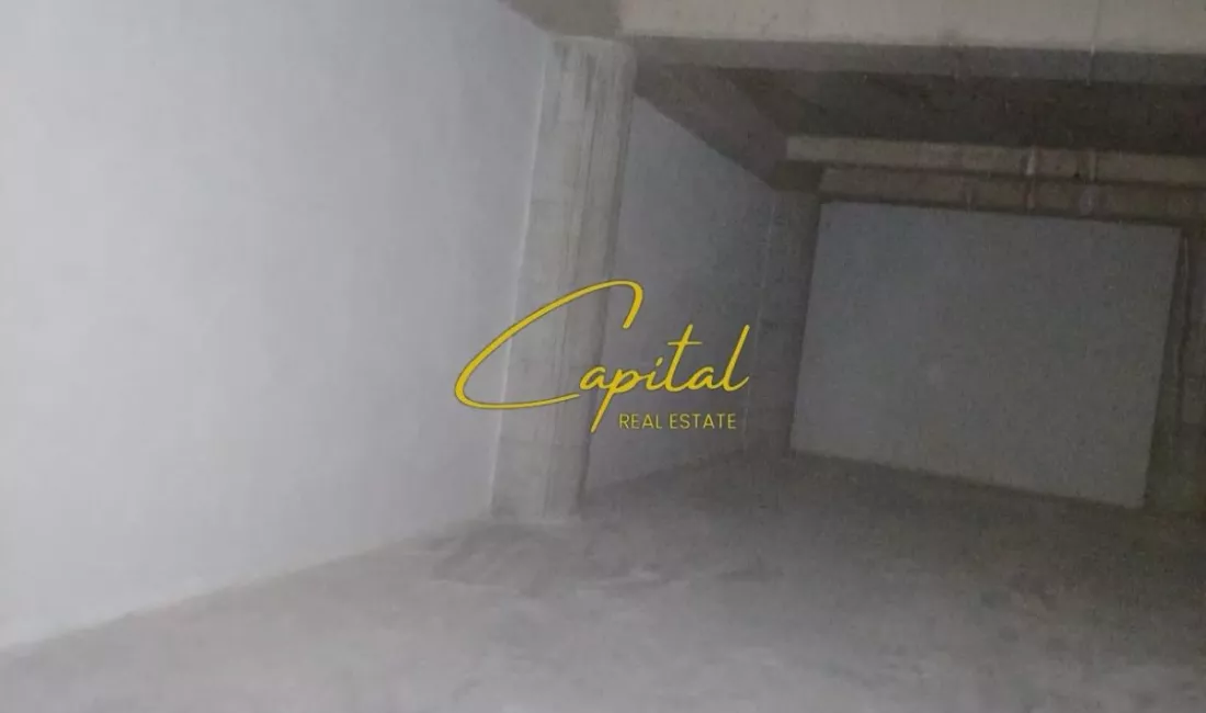 DYQAN ME QERA 70 M2 RRUGA E BARRIKADAVE 40.000 LEKE