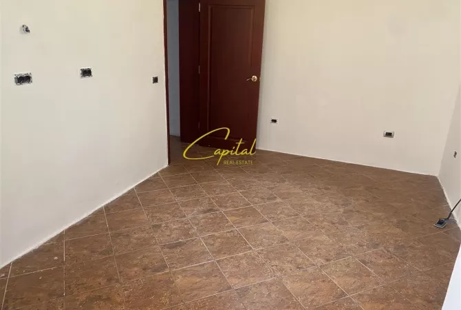 Business Property for Rent 3+1 in Tirana - 650 Euro