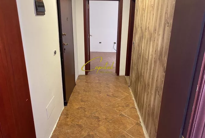 ZYRE ME QERA 51 M2 RRUGA NIKOLLA TUPE 650 EURO