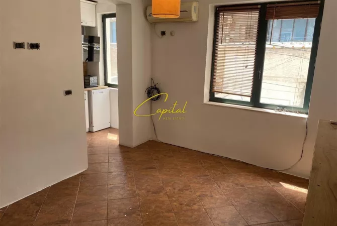 Business Property for Rent 3+1 in Tirana - 650 Euro