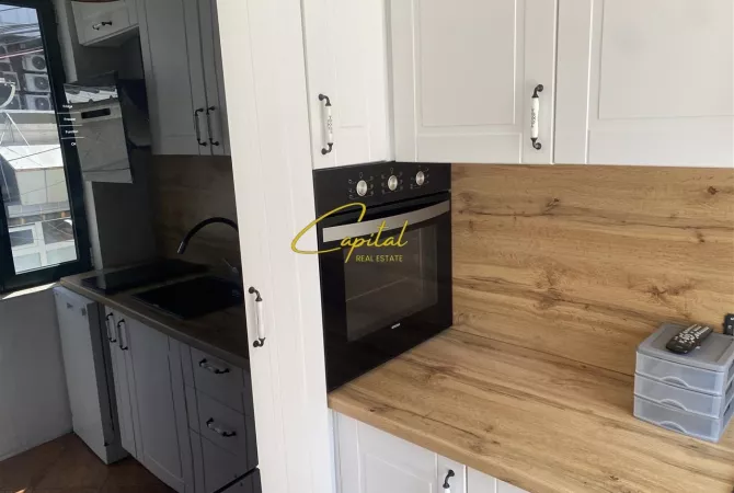 ZYRE ME QERA 51 M2 RRUGA NIKOLLA TUPE 650 EURO