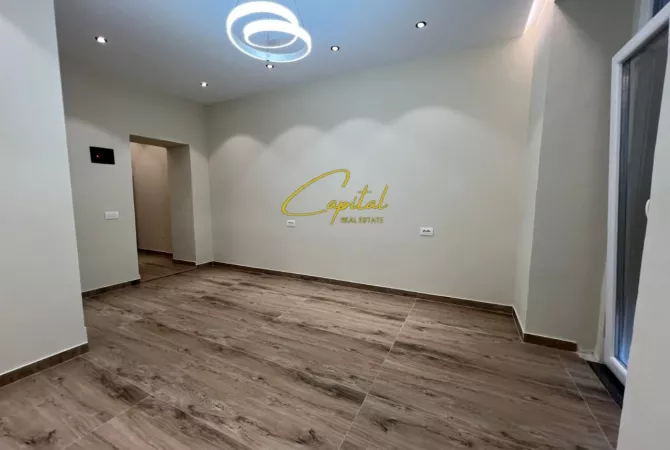 Business Property for Rent 1+1 in Tirana - 800 Euro