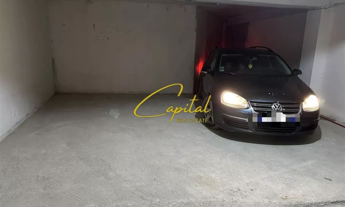 SHITEN 2 POSTE PARKIMI 16 M2 ALI DEMI 35.000 EURO