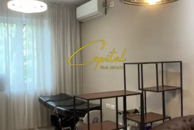 Business Property for Rent 3+1 in Tirana - 65,000 Leke