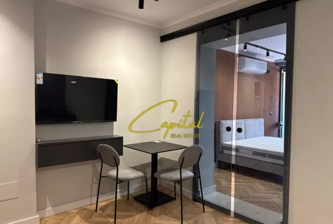 Shtepi ne shitje Apartament ne Tirane, 1+1, Mobilimi E mobiluar, Pagesa 268,000  Euro.