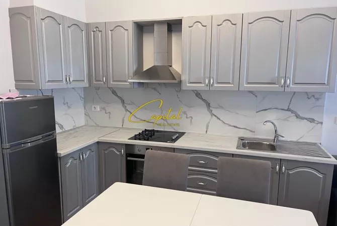 APARTAMENT ME QERA 2+1 FRESKU 450 EURO