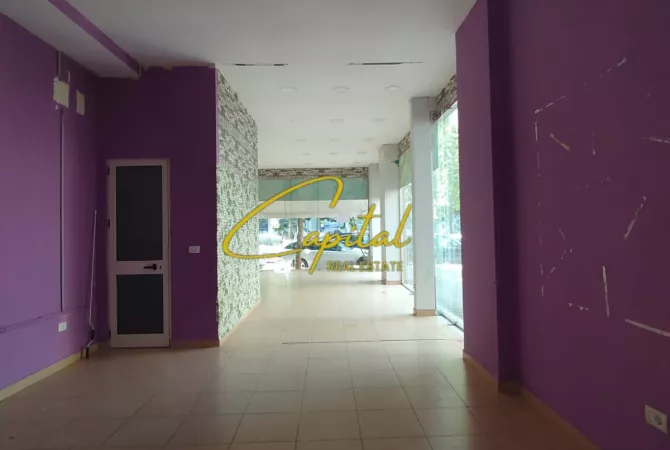 Business Property for Rent 1+1 in Tirana - 40,000 Leke
