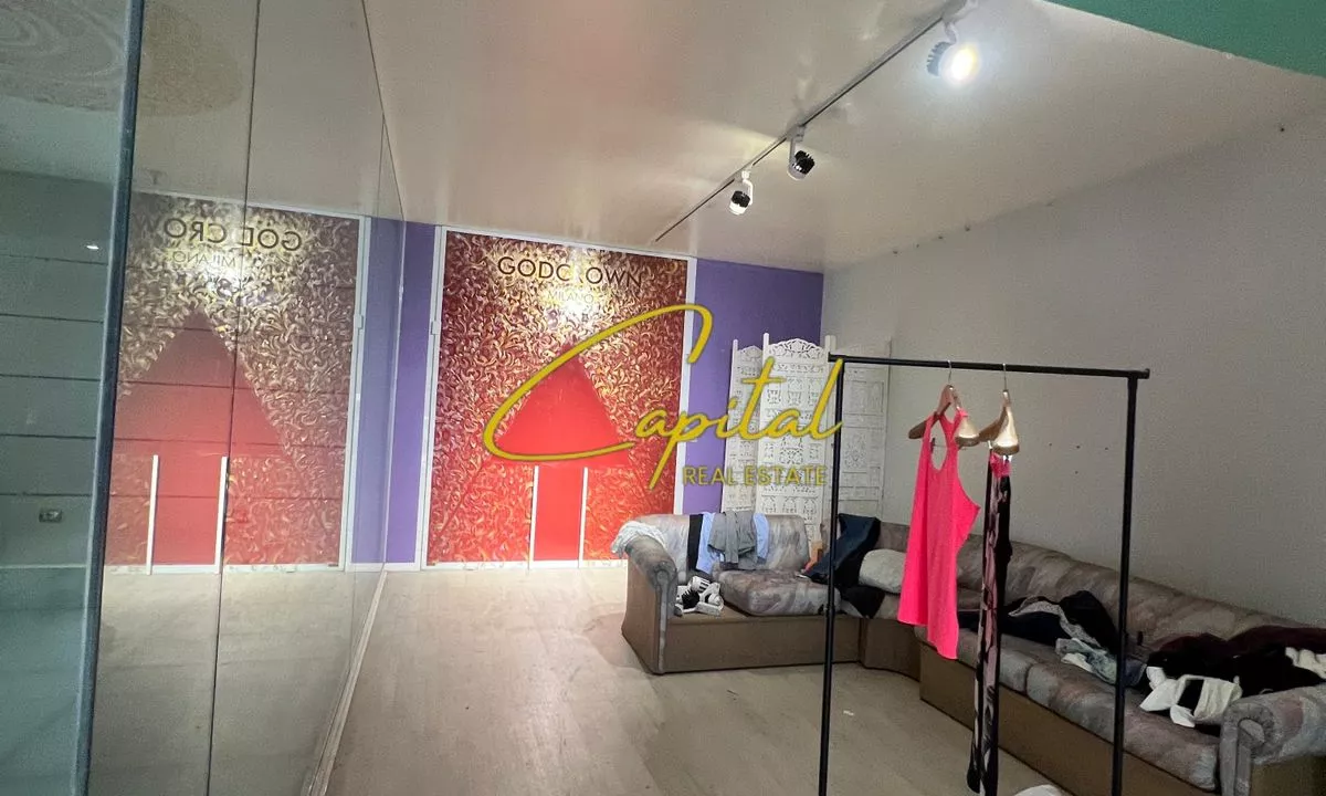 AMBIENT BIZNESI ME QERA 100 M2 ISH TREGU ELEKTRIK 1000 EURO