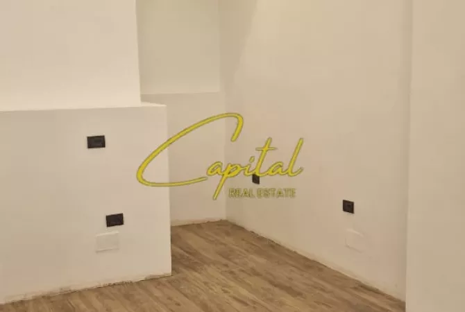 SHITET DYQAN 55 M2 ISH STACIONI TRENIT 270.000 EURO