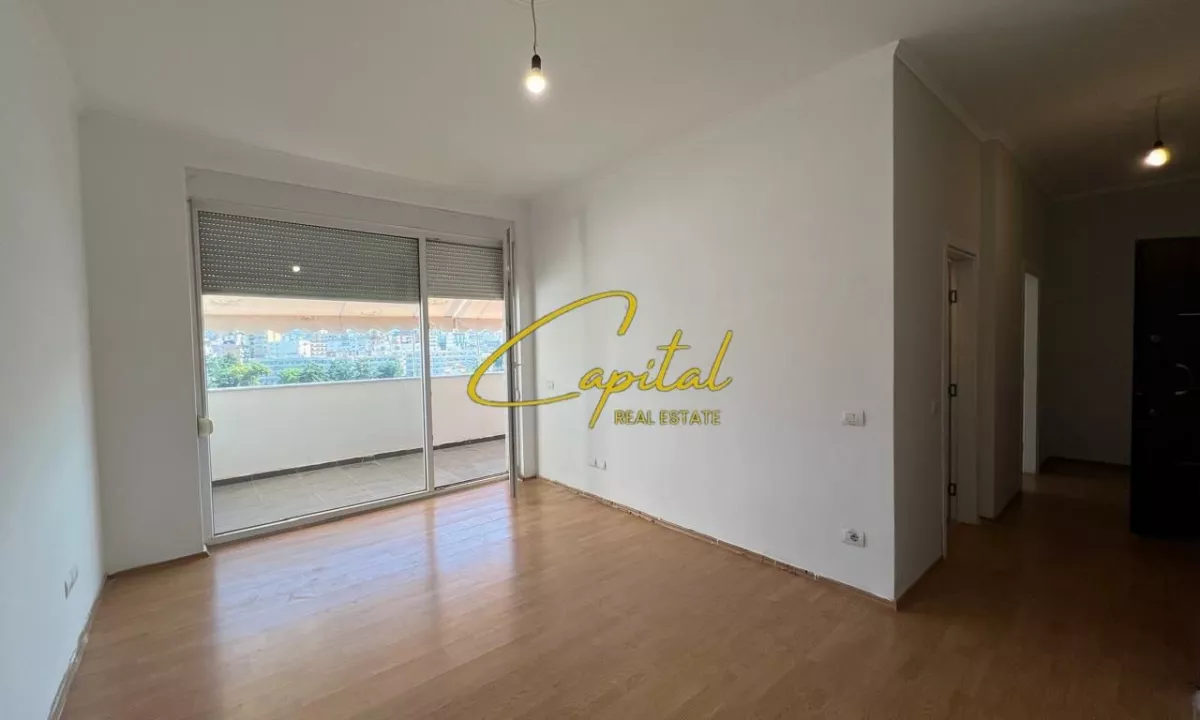 ZYRE ME QERA 70 M2 21 DHJETORI 70.000 LEKE