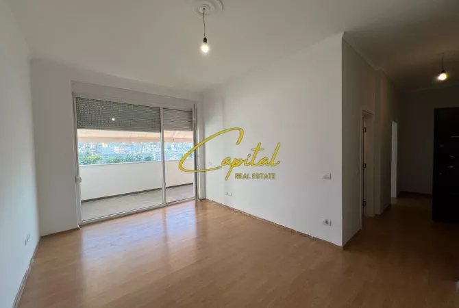 Business Property for Rent 3+1 in Tirana - 70,000 Leke