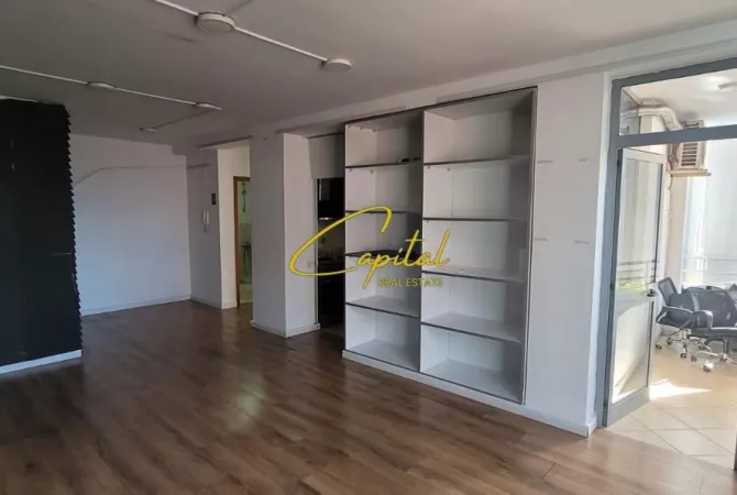 Business Property for Rent 3+1 in Tirana - 1,100 Euro