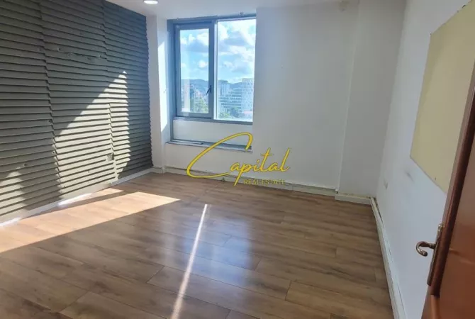Business Property for Rent 3+1 in Tirana - 1,100 Euro