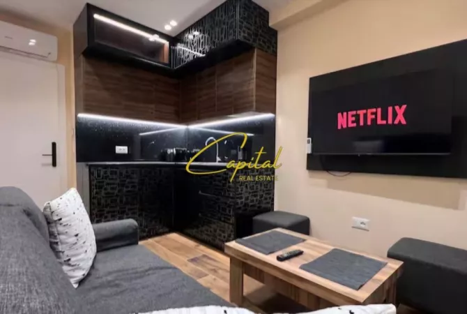 Appartamento in vendita a Tirana 4+1, Arredato