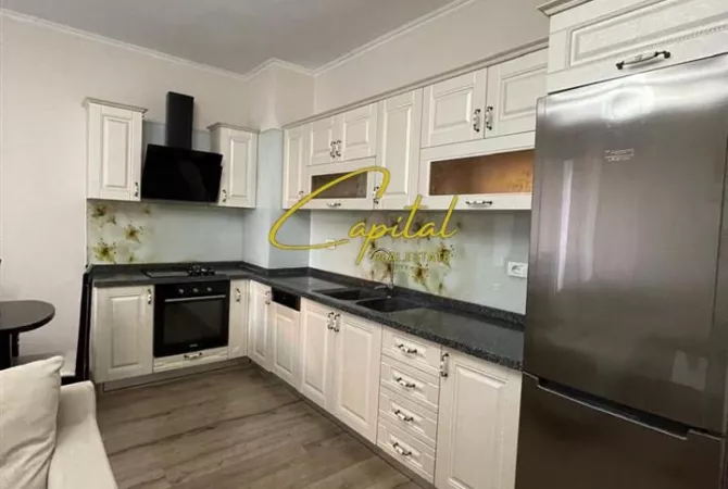 Shtepi me qera Apartament ne Tirane, 2+1, Mobilimi E mobiluar, Pagesa 45,000  Leke.