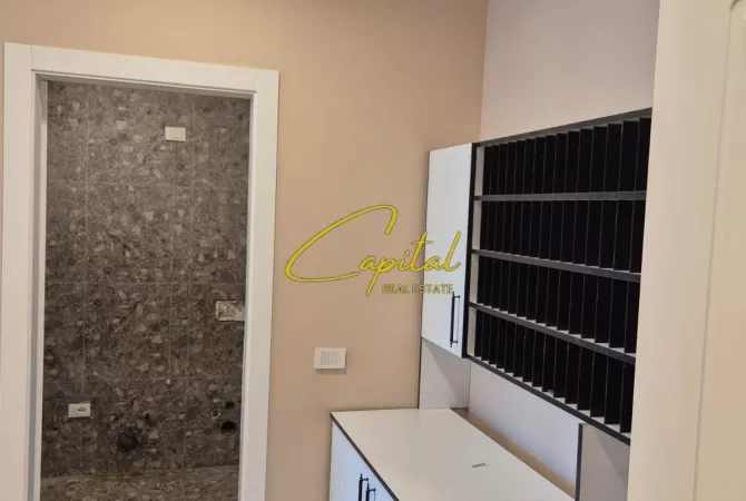 Business Property for Rent 3+1 in Tirana - 2,200 Euro