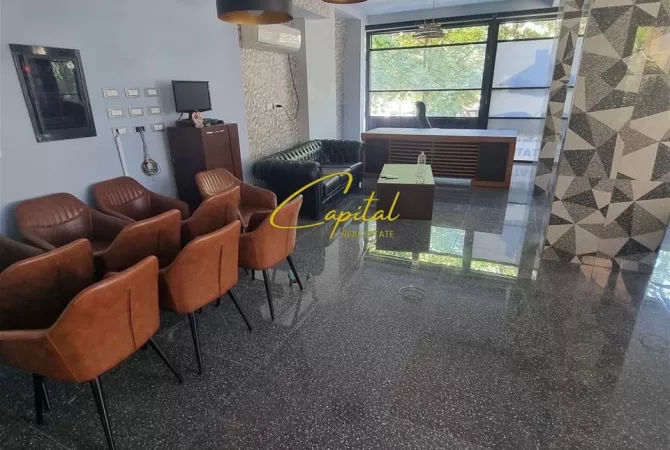 Business Property for Rent 3+1 in Tirana - 600 Euro