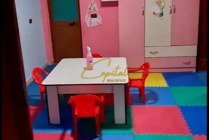 AMBIENT BIZNESI ME QERA 200 M2 YZBERISHT 1000 EURO