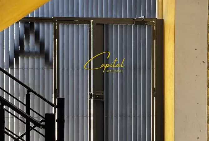 AMBIENT BIZNESI ME QERA 550 M2 BULEVARDI I RI 3000 EURO