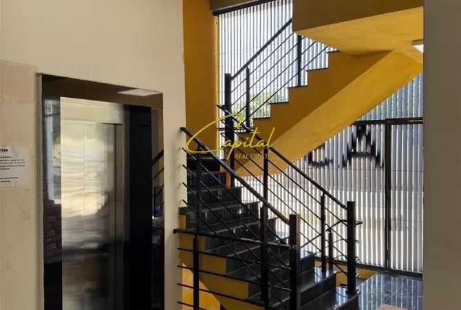 AMBIENT BIZNESI ME QERA 550 M2 BULEVARDI I RI 3000 EURO