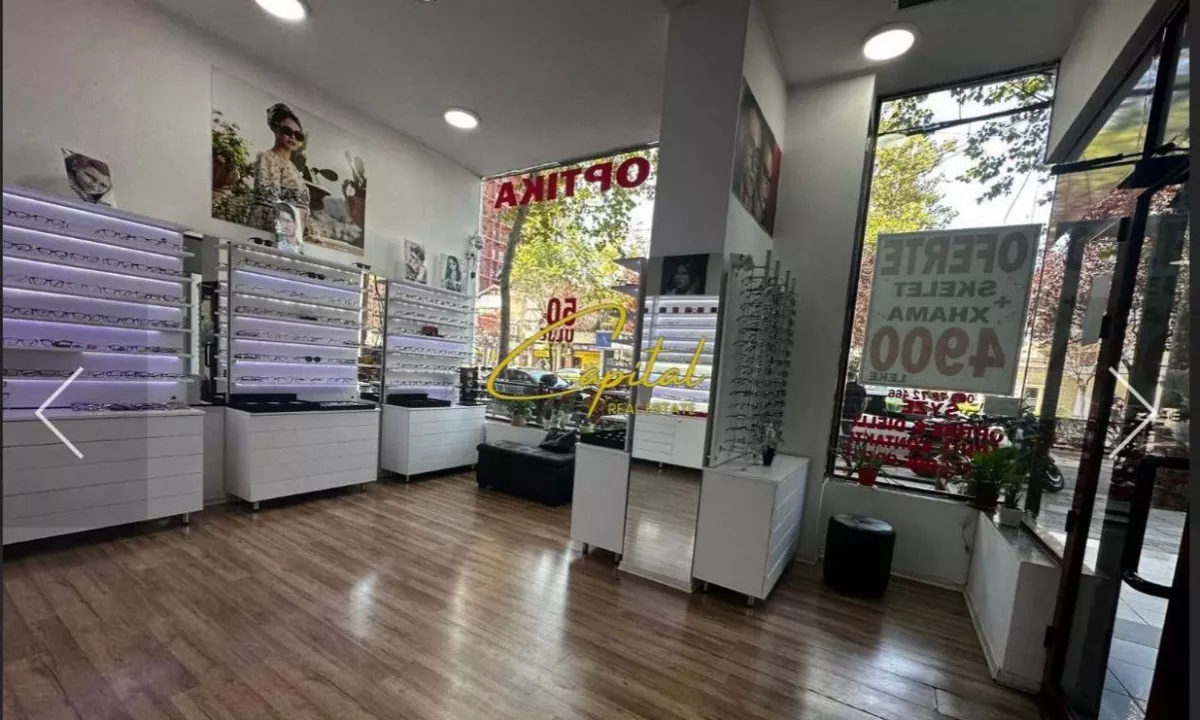 DYQAN ME QERA 40 M2 RRUGA E KAVAJES 1.200 EURO